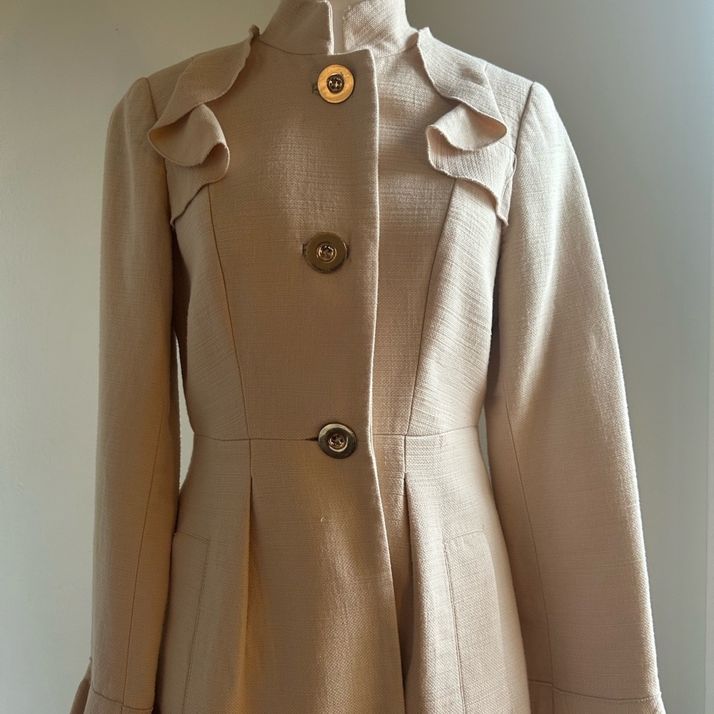 Elegant Eccoci Cream Women's Coat